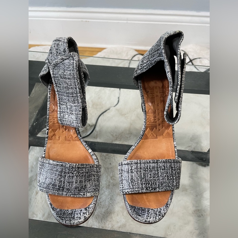 Chie Mihara Distressed Two Tone Velcro Ankle Wedge Sandals